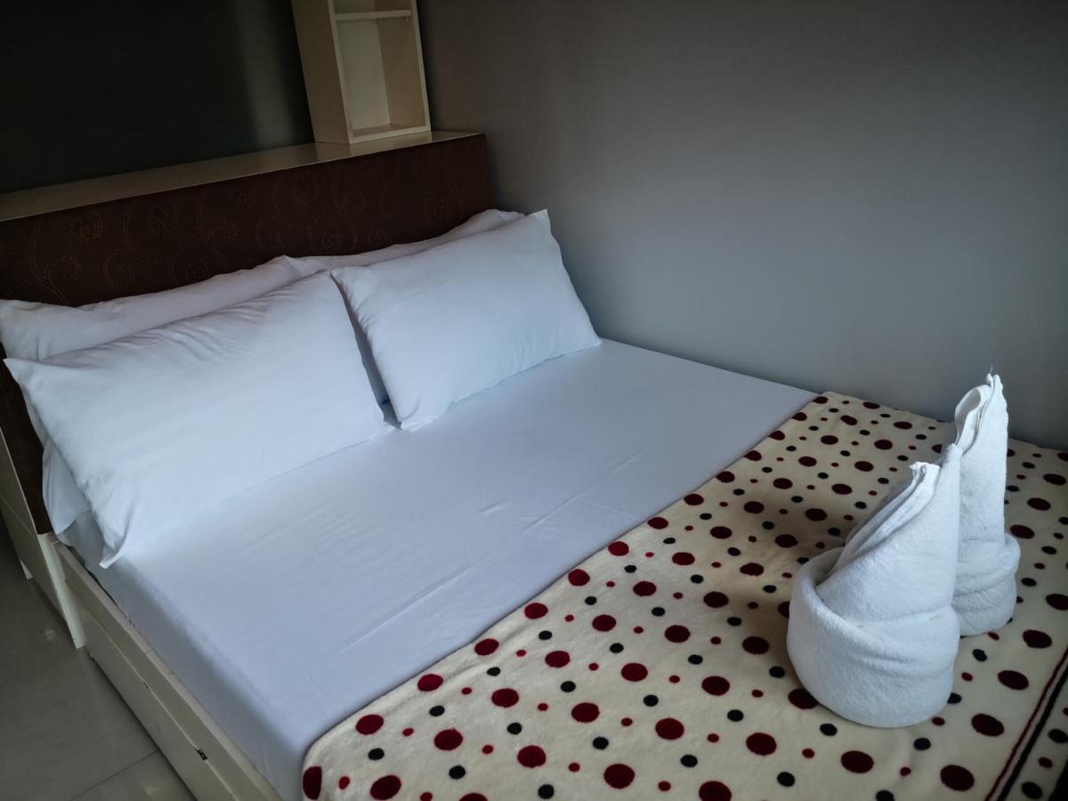 Bliss Staycation At Sea Residences By John Manila Exterior foto